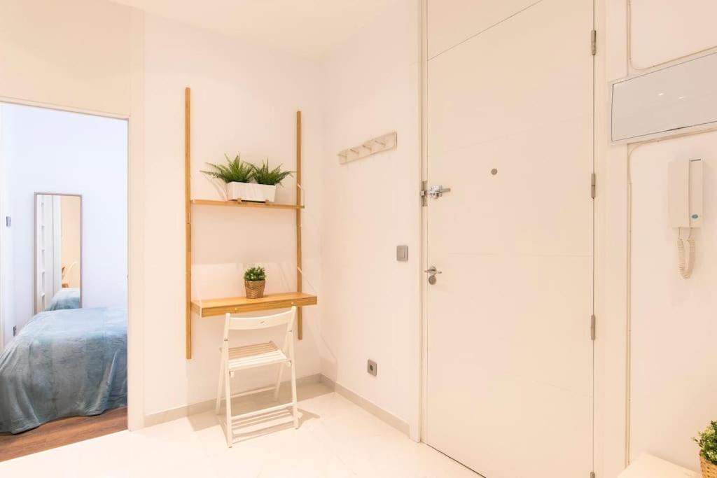 En El Corazon De Madrid, Museos Apartment ภายนอก รูปภาพ