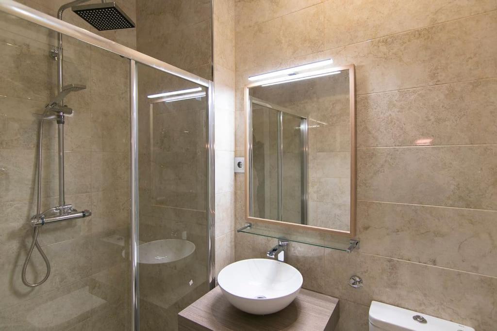 En El Corazon De Madrid, Museos Apartment ภายนอก รูปภาพ